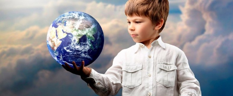 Earth-in-Childs-Hands-Header-940X408-930x408