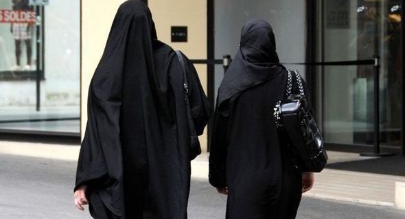 burqa-Islam-Muslim-veil-religion-580454