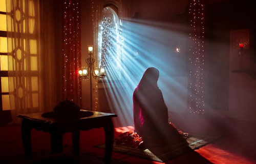muslim-woman-praying